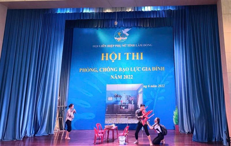 Giải nhì Cuộc thi “Phòng chống bạo lực gia đình” do Hội LHPN tỉnh Lâm Đồng tổ chức