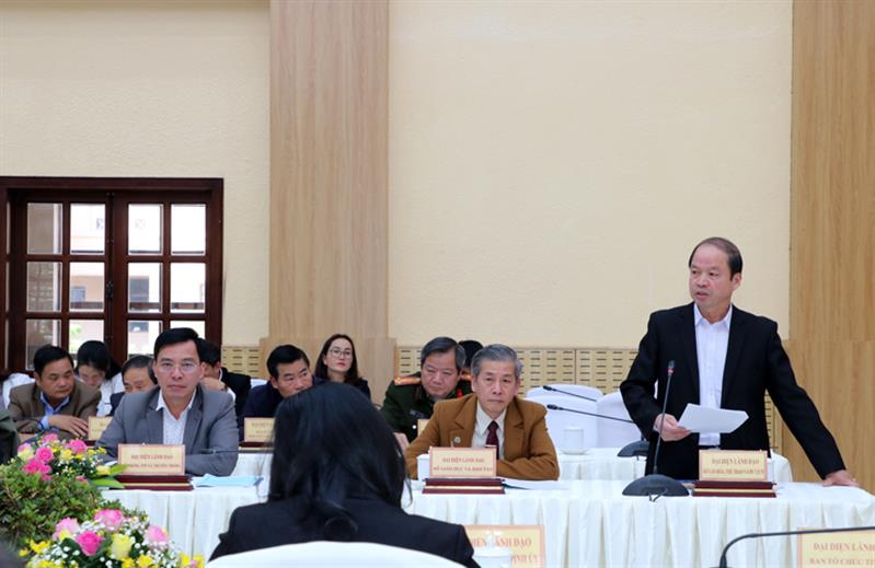 Ông Nguyễn Viết Vân - Giám đốc Sở Văn hoá Thể thao và Du lịch nêu ý kiến về công tác phối hợp tuyên truyền trong lĩnh vực văn hoá - thể thao - du lịch