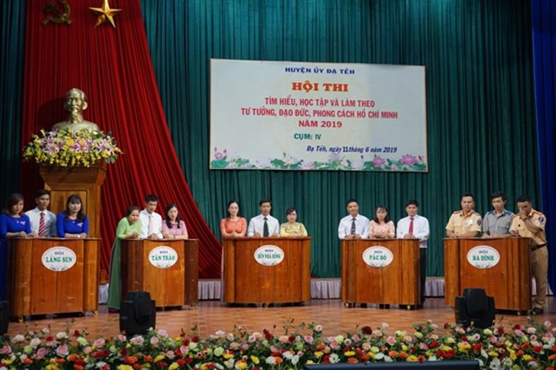 Toàn cảnh Hội thi tìm hiểu, học tập và làm theo tư tưởng, đạo đức, phong cách Hồ Chí Minh tại cụm số 4