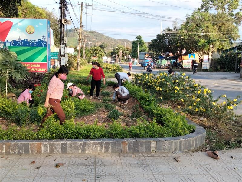 Phong trào xây dựng cơ quan xanh - sạch -  đẹp trong đoàn viên công nhân viên chức lao động