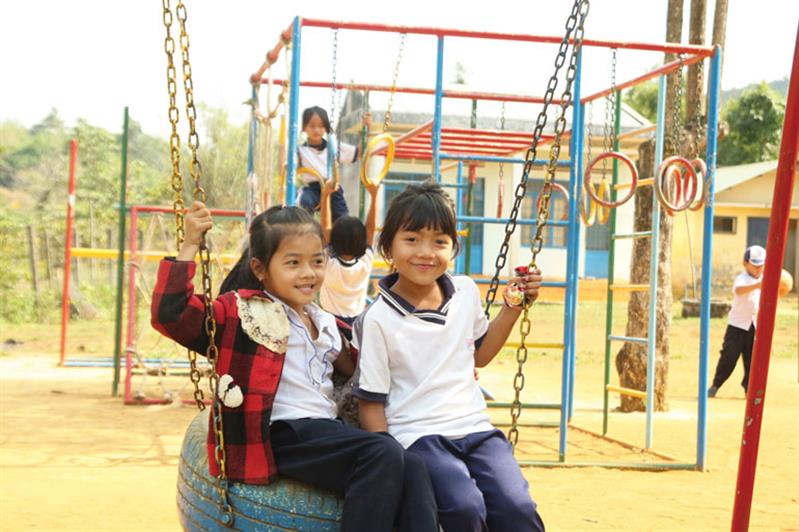 Nụ cười của học sinh điểm Trường Tiểu học Tôn K’Long