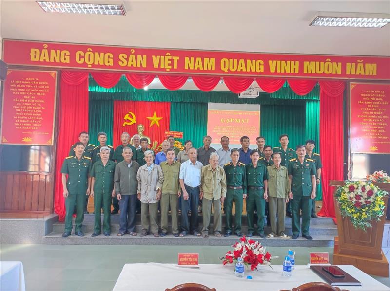 Gặp mặt truyền thống kỷ niệm 79 năm Ngày thành lập Quân đội Nhân dân Việt Nam, 34 năm ngày hội Quốc phòng toàn dân!
