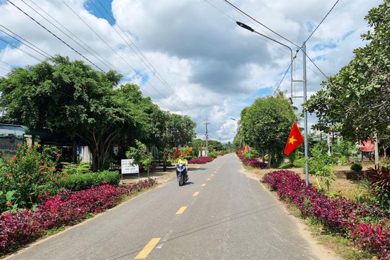 Quảng Trị tạo cảnh quan môi trường xanh - sạch - đẹp, phấn đấu cuối năm 2021 đạt xã NTM kiểu mẫu về môi trường Quảng Trị tạo cảnh quan môi trường xanh - sạch - đẹp, phấn đấu cuối năm 2021 đạt xã NTM kiểu mẫu về môi trường