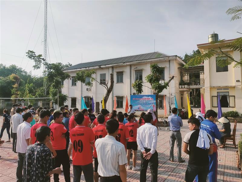 Hội Nông dân xã Đạ Lây tổ chức giải bóng chuyền hơi chào mừng Đại hội Hội Nông huyện lần thứ IX nhiệm kỳ 2023 – 2028